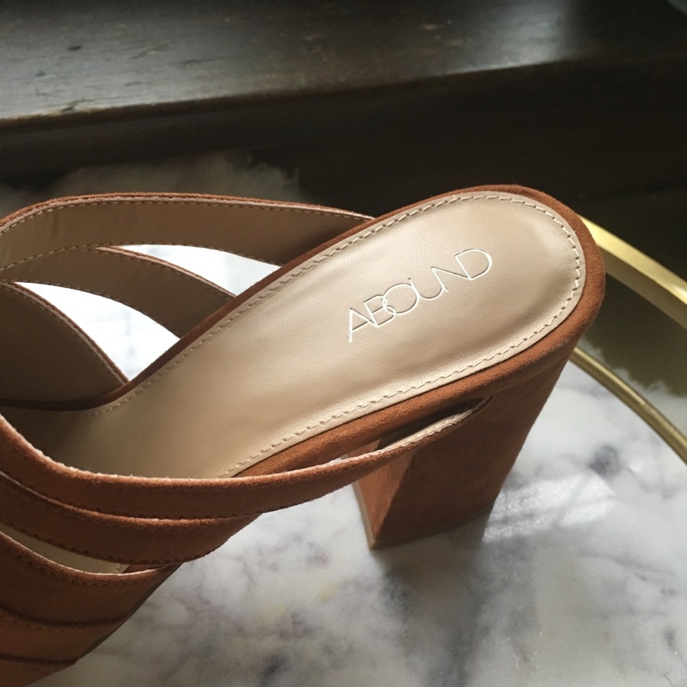 Abound•Alia Suede Mule - Picture 3 of 5